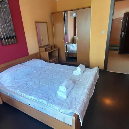 Apartman 2 Gallery With Poolview *